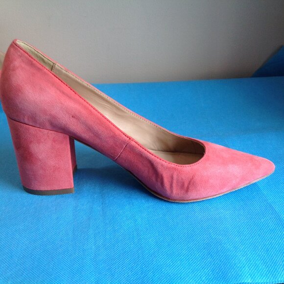 Pour La Victoire Pink Suede Pointed Toe Val Block Heels Pumps 8 - Picture 3 of 15